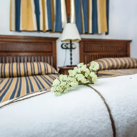 Pequeno Rocio Hotel 2*